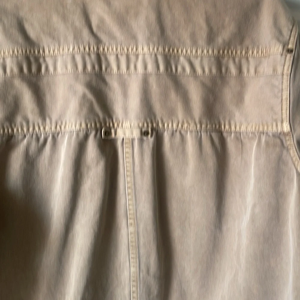 SOLD-Levi's Tan Button-Down Casual Shirt